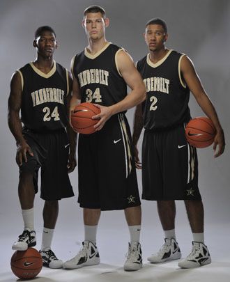 11_12mbbfreshman10411.jpg
