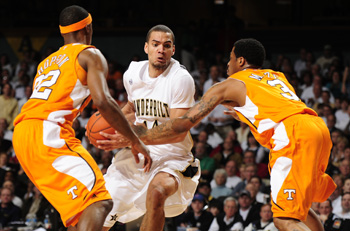 recap_tay_ut_2010home.jpg