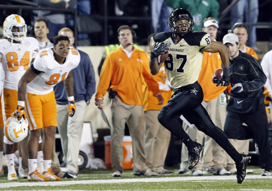 550_matthews_2012_1_ut.jpg