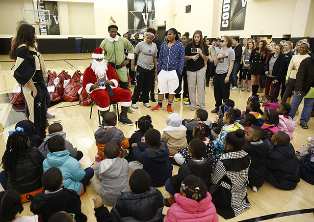 2014_holiday_640_1.jpg
