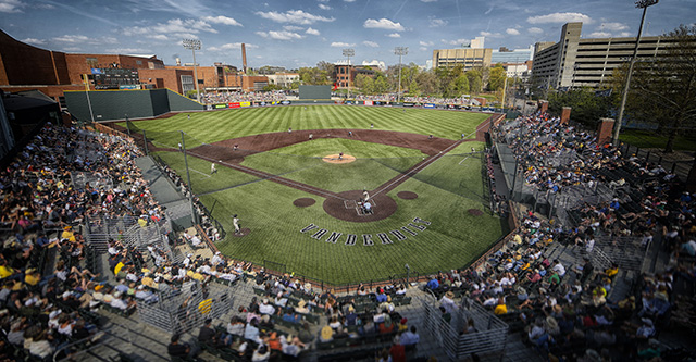 640hawkinsfield030716.jpg
