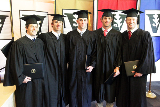 base_grad_2013_550.jpg