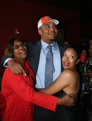 williamsnfl325x426.jpg