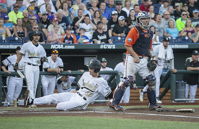062415_game3_640.jpg