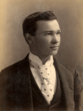 Elliott Jones