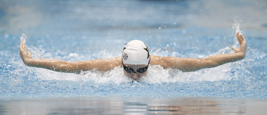 101012_swim_550_3.jpg