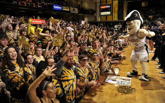 550_c_mbb_tix.jpg