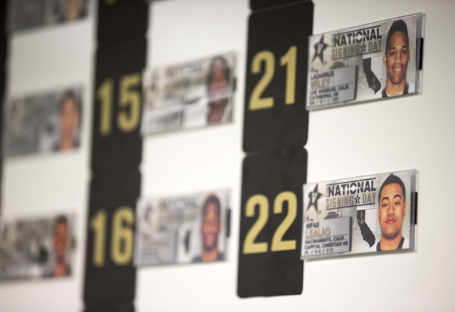 640signingday2514board.jpg