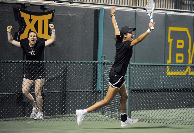 640wtnatchamps0519152.jpg