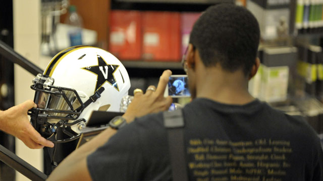 640helmet91913.jpg