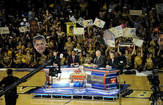 gamedayset5502712.jpg