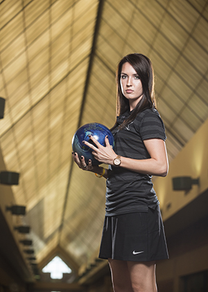 300bowling042816.jpg