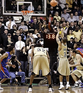 gordonfreethrow325364.jpg
