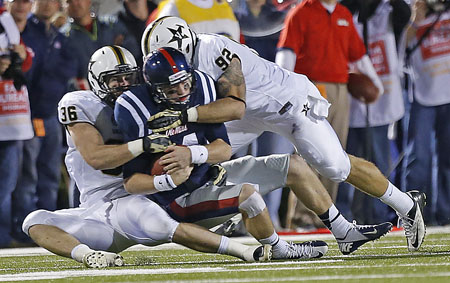 450garnhamwoestmann111212.jpg