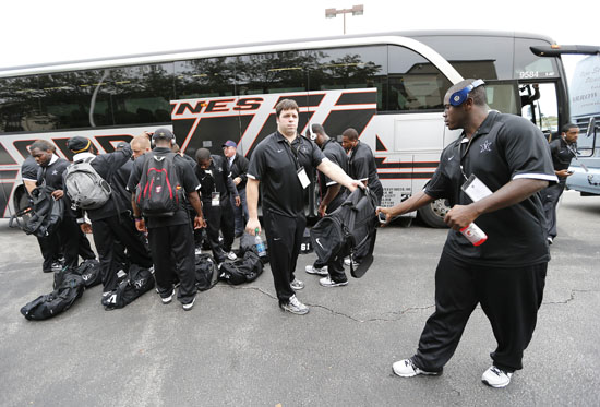 100512teambusmizzou550.jpg