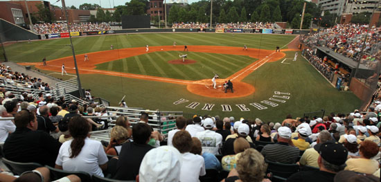 hawkins_550_110603.jpg