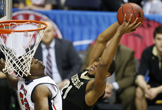 550_jeter_dunk_031613.jpg