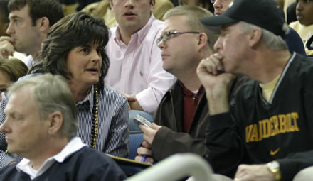 cw1wbb0607.jpg