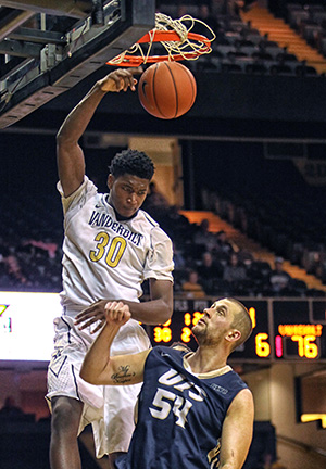 Damian Jones