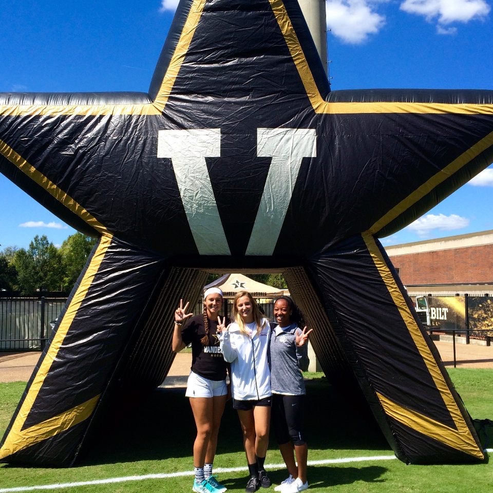 Lauren Demarchi, Taiana Tolleson, Nia Dorsey