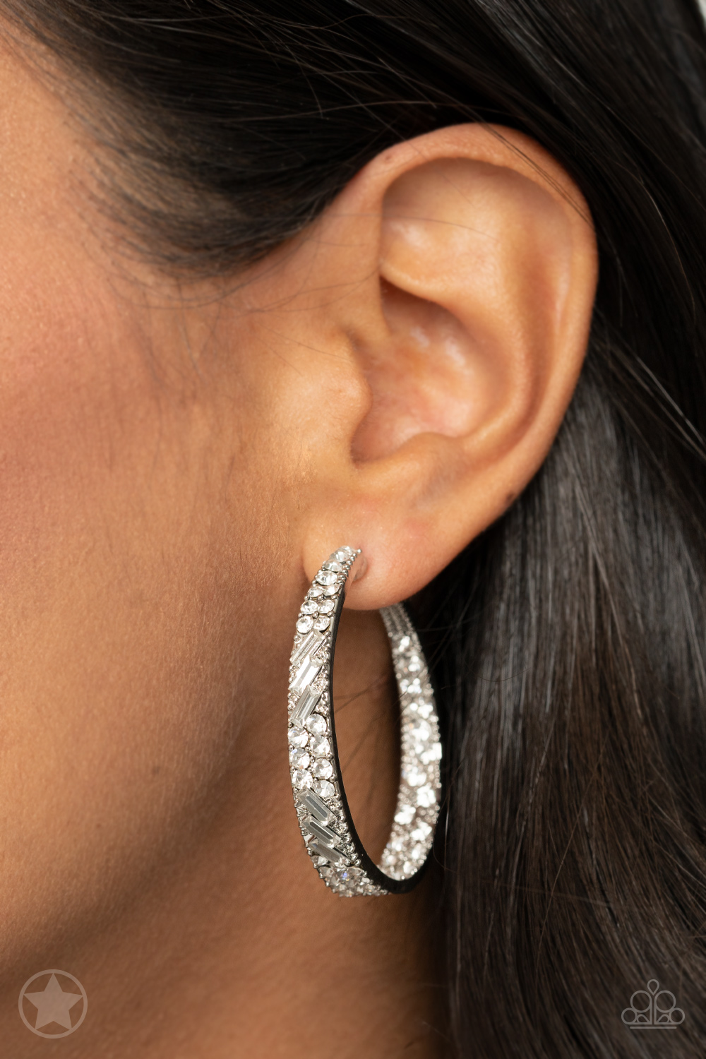 #286 GLITZY By Association - Paparazzi Accessories Earrings