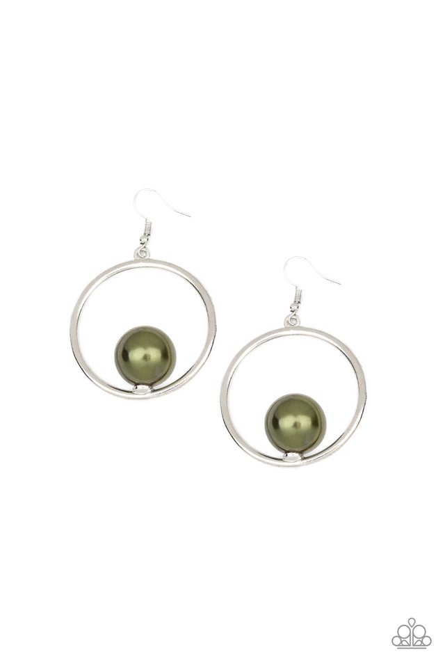 Solitaire REFINEMENT - Green - Paparazzi Earring Image