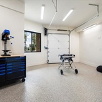Alternate image 407