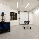 Alternate image 220