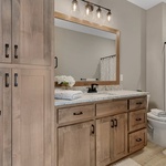 Alternate image 24