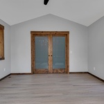 Alternate image 16