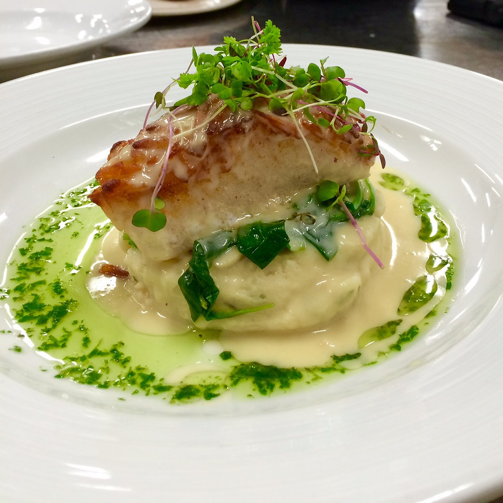 What Catering Options Does Shadowbrook at Shrewsbury Offer for Corporate Events?