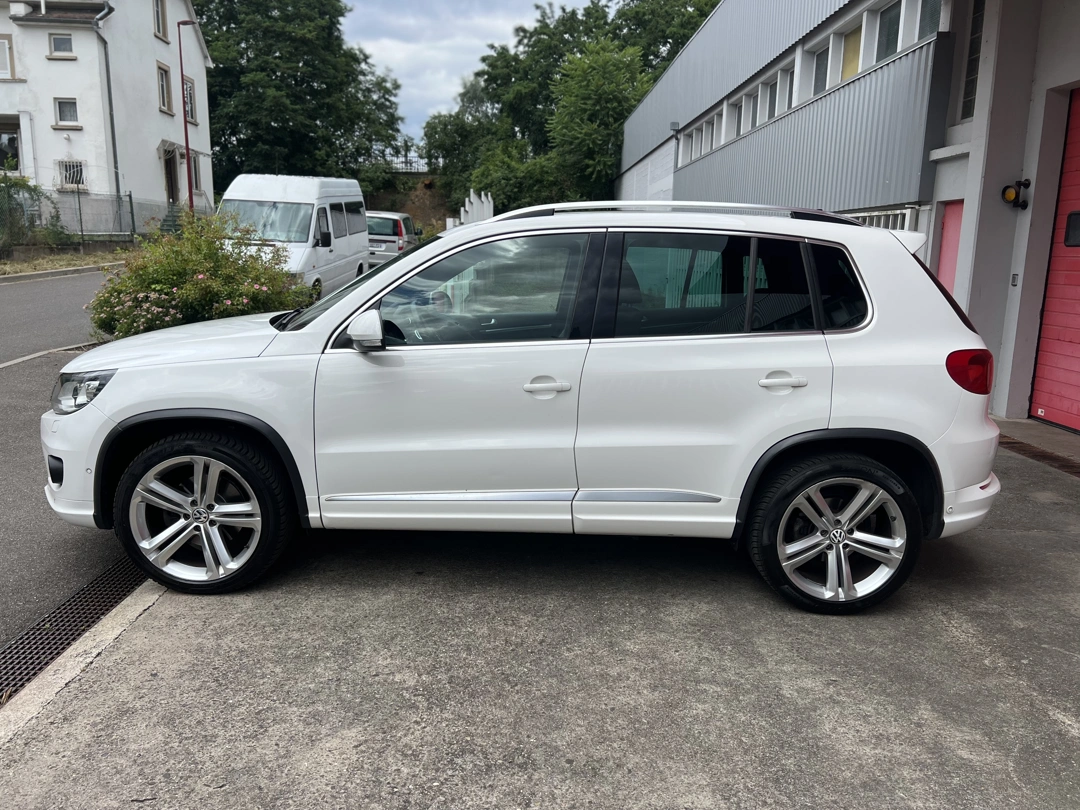 Volkswagen Tiguan R-Line 2.0 TDI 140ps DSG 2012