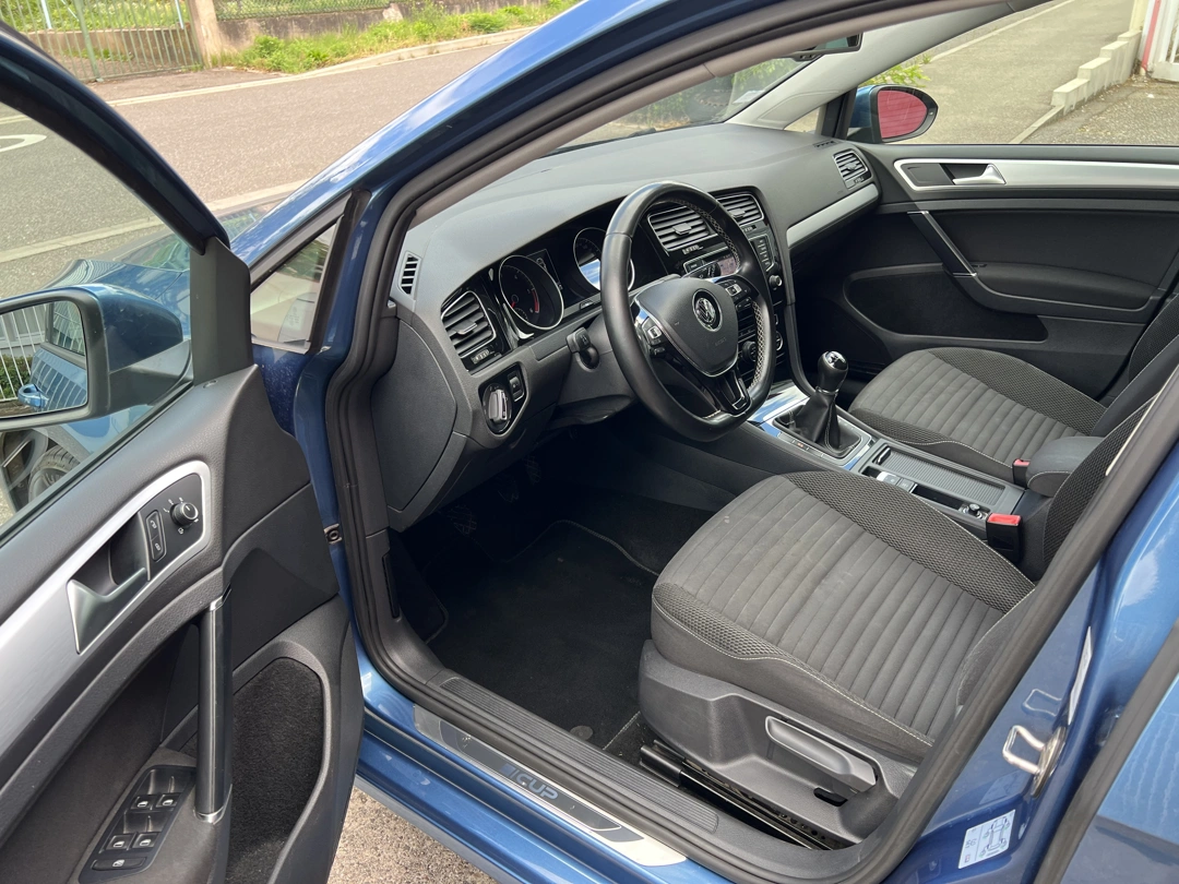 Volkswagen Golf 7 1.6 TDI CUP 2014