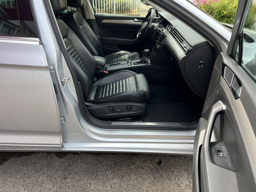 Volkswagen Passat Highline 2.0 TDI 150 ps DSG 2015