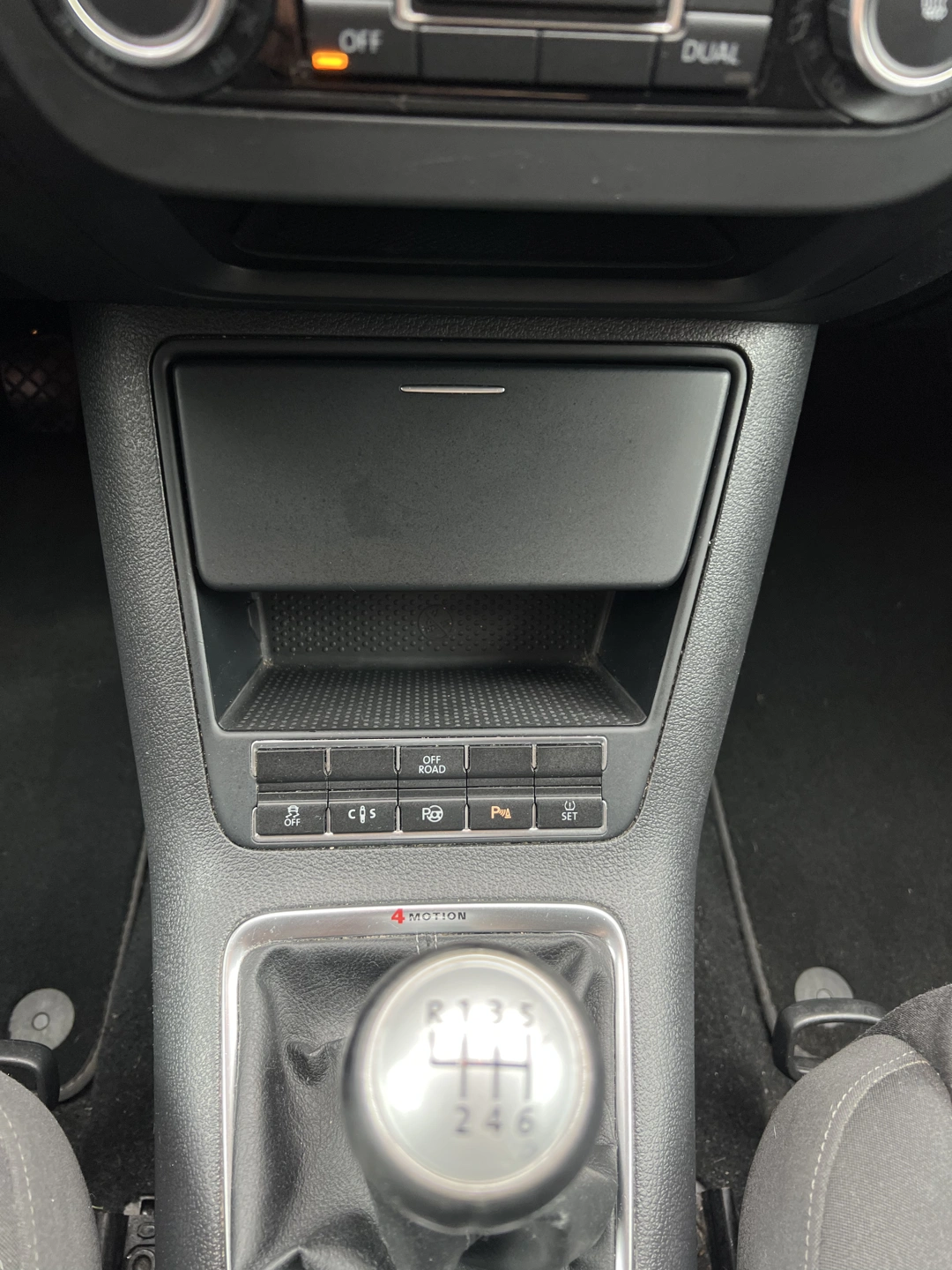 Volkswagen Tiguan Team 2.0 TDI 140ps SPORT 2011