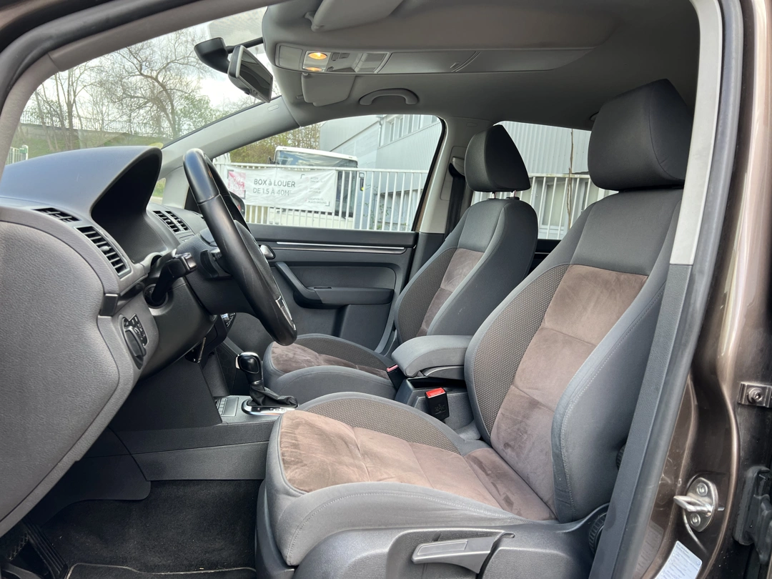 Volkswagen Touran Highline 2011