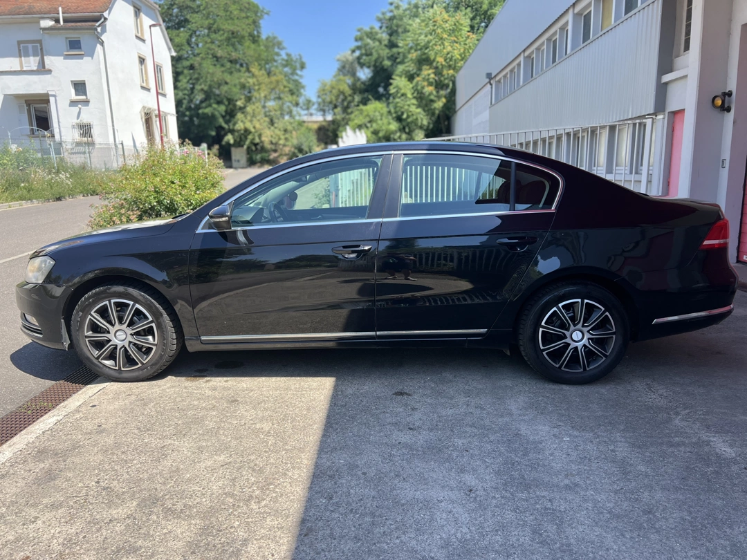 Volkswagen Passat Comfortline 2.0 TDI 140 ps 2012