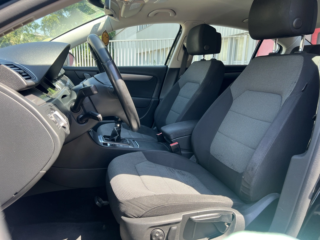 Volkswagen Passat Comfortline 2.0 TDI 140 ps 2012