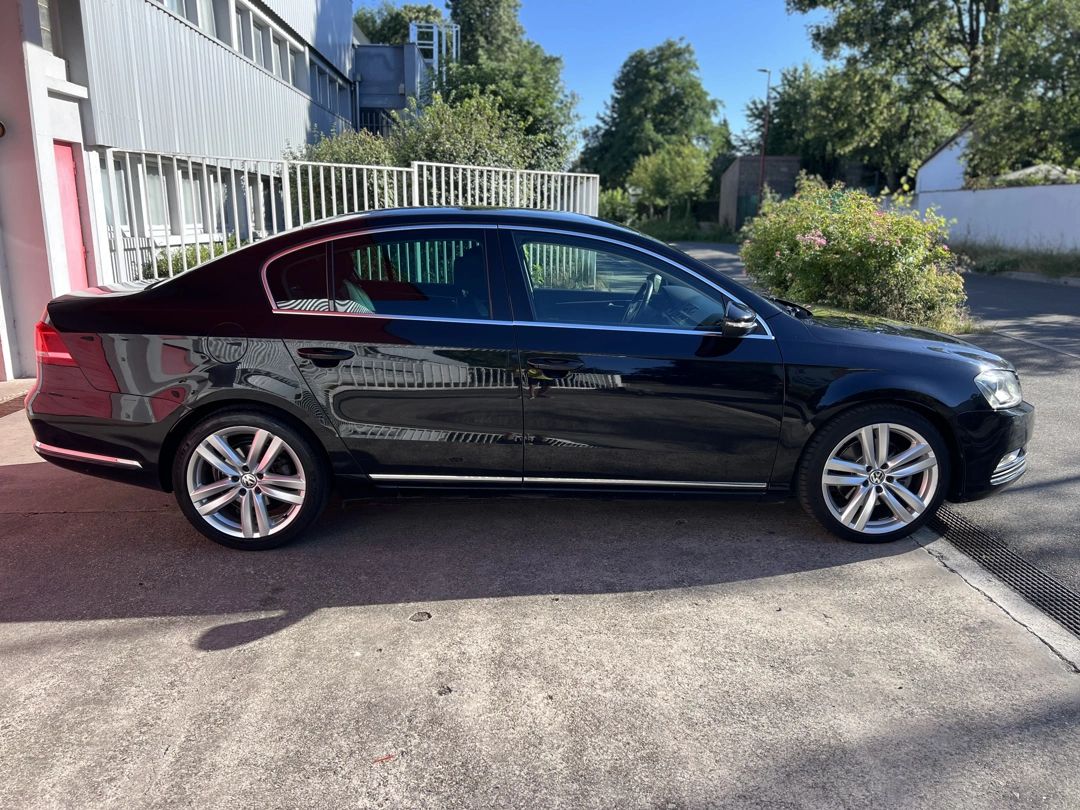Volkswagen Passat Highline  2.0 TDI 140 ps DSG 2011