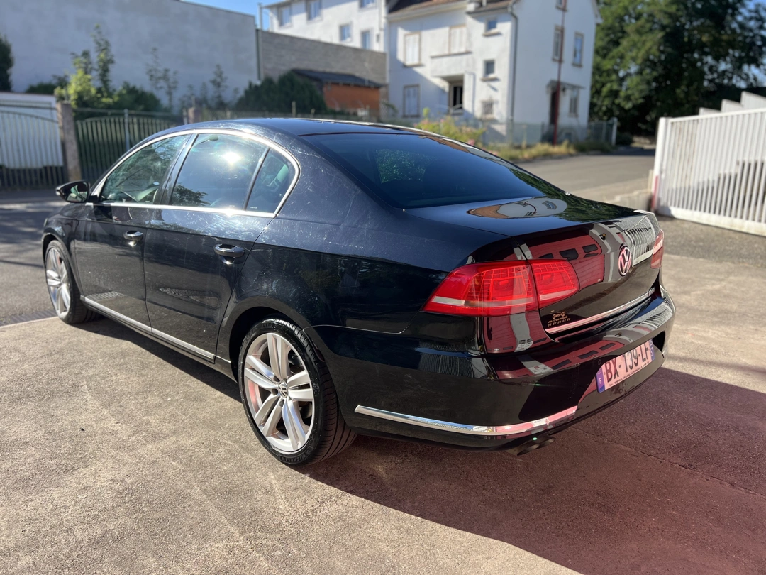 Volkswagen Passat Highline  2.0 TDI 140 ps DSG 2011