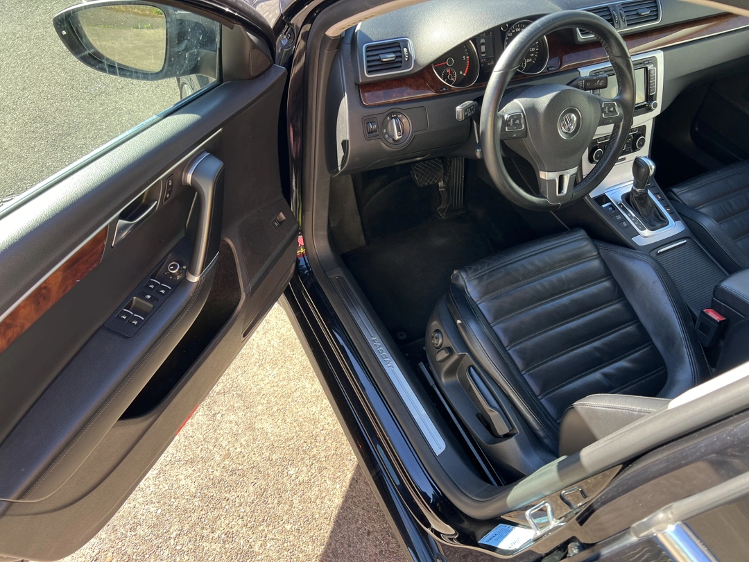 Volkswagen Passat Highline  2.0 TDI 140 ps DSG 2011