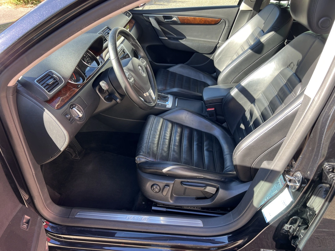 Volkswagen Passat Highline  2.0 TDI 140 ps DSG 2011