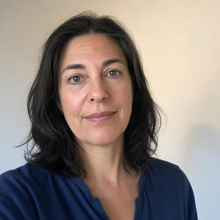 Dana Whitfield, health writer at The Movement Report