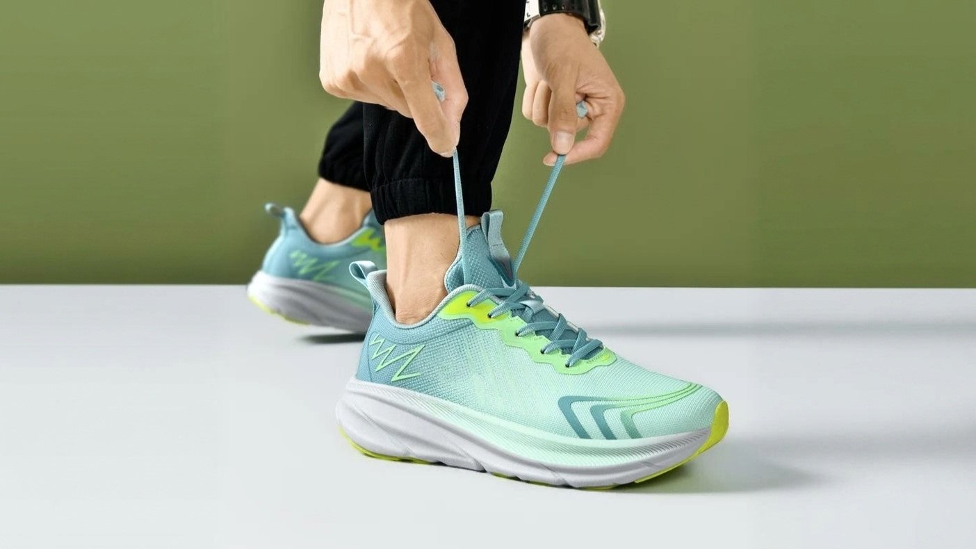 Scarpe da corsa Vitelli Moda verdi, allacciate prima di uscire a correre