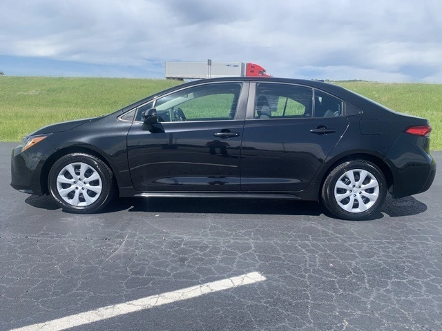 Used 2021 Toyota Corolla LE with VIN 5YFEPMAE0MP267623 for sale in Poteau, OK