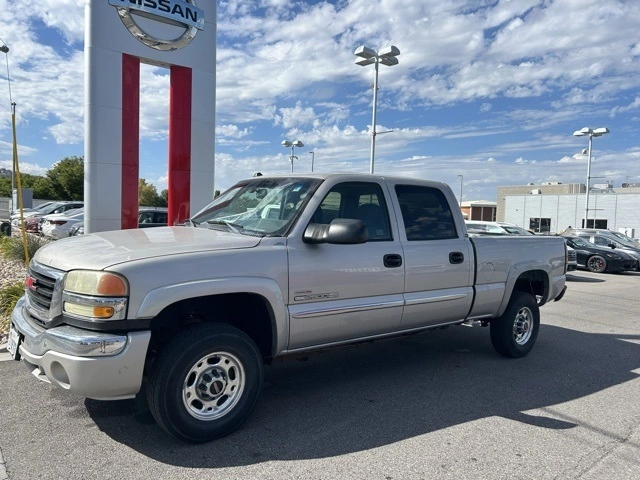 Used 2005 GMC Sierra 2500HD SLE with VIN 1GTHC23205F915762 for sale in North Salt Lake, UT