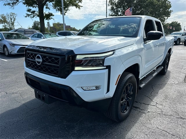 Used 2023 Nissan Frontier SV with VIN 1N6ED1EK8PN623385 for sale in Kansas City, MO