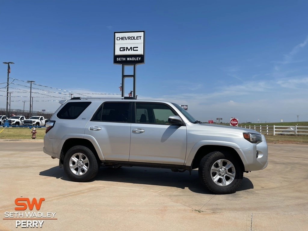 Used 2019 Toyota 4Runner SR5 with VIN JTEZU5JRXK5202173 for sale in Perry, OK