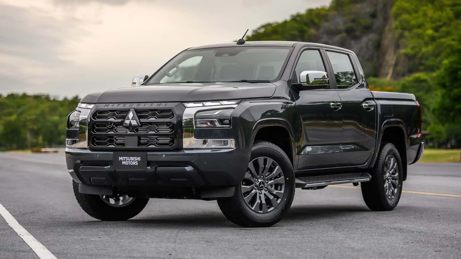 Mitsubishi Triton L200 2025 The Ultimate Guide to Your Next Pickup Truck Kunes Auto Group Blog