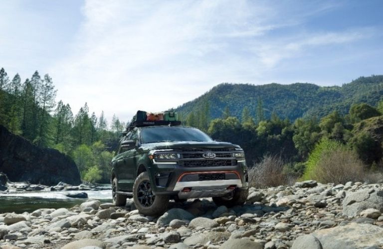 The 2022 Ford Expedition amidst the raw beauty of nature